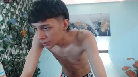 Snapshot of draxblade chatting on December 14, 8:24 pm DraxBlade online show from December 14, 8:24 pm