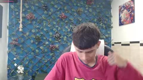 Snapshot of draxblade chatting on December 17, 8:04 pm DraxBlade online show from December 17, 8:04 pm