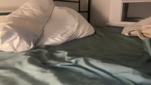 Snapshot of dre0000000 chatting on October 20, 12:11 am dre0000000 online show from October 20, 12:11 am