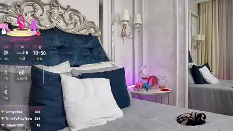 Snapshot of dream_blonde_ chatting on February 25, 1:17 pm Maria online show from February 25, 1:17 pm