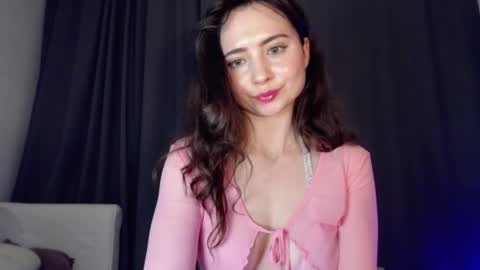 Snapshot of dream_nicole02 chatting on January 18, 5:48 pm Nicole online show from January 18, 5:48 pm