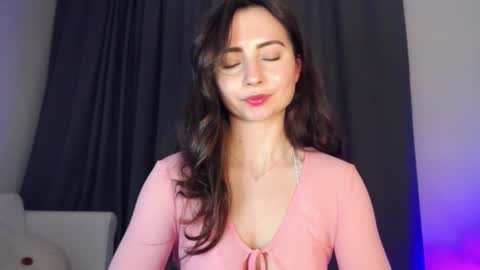 Snapshot of dream_nicole02 chatting on January 26, 5:44 pm Nicole online show from January 26, 5:44 pm