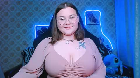 dreamforyoue2 online show from September 29, 7:51 pm