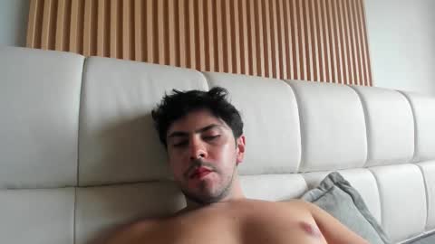 Diego online show from November 3, 7:15 pm