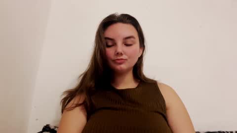 Mila online show from December 4, 12:25 pm