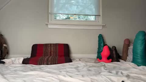 Snapshot of dreamybullxxx chatting on December 3, 4:49 pm Dreamy online show from December 3, 4:49 pm