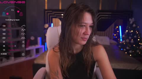 Snapshot of dreamylinaaa chatting on January 1, 7:41 am Lina online show from January 1, 7:41 am