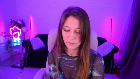 Snapshot of dreamylinaaa chatting on January 10, 1:31 pm Lina online show from January 10, 1:31 pm