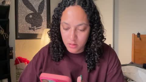 RIRI OR DREAMY online show from December 31, 10:34 pm