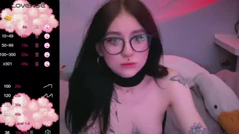 Tara  Sonny online show from February 19, 9:36 pm