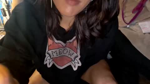 Snapshot of drippinglilygagwell chatting on November 12, 2:12 am drippinglilygagwell online show from November 12, 2:12 am