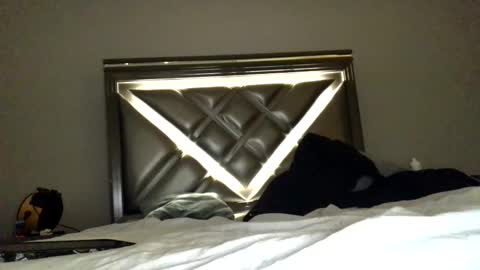 2xTheTrouble online show from November 10, 10:42 pm