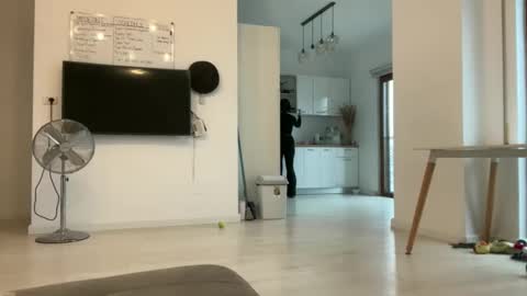 Snapshot of drresa chatting on October 17, 6:16 am Dr. Resa online show from October 17, 6:16 am