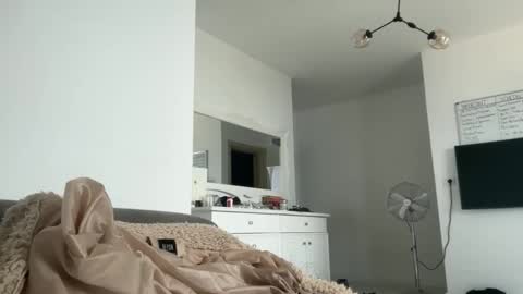 Snapshot of drresa chatting on October 25, 8:33 am Dr. Resa online show from October 25, 8:33 am