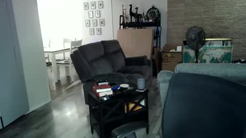 Snapshot of drthomaswayne chatting on October 22, 4:40 pm drthomaswayne online show from October 22, 4:40 pm