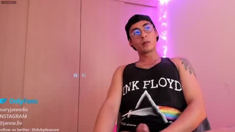 Snapshot of dub_pleasure_dub chatting on February 24, 5:43 am Charlie Janne online show from February 24, 5:43 am