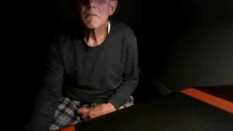 Snapshot of dubl55nikl chatting on February 16, 7:15 am DublNikl online show from February 16, 7:15 am