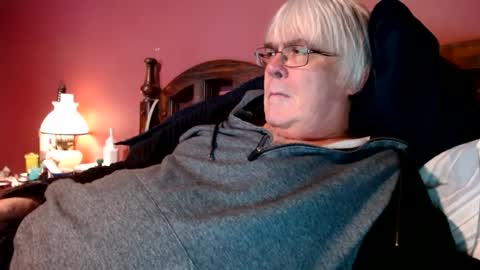 Snapshot of dug38 chatting on December 29, 7:53 pm Doug online show from December 29, 7:53 pm