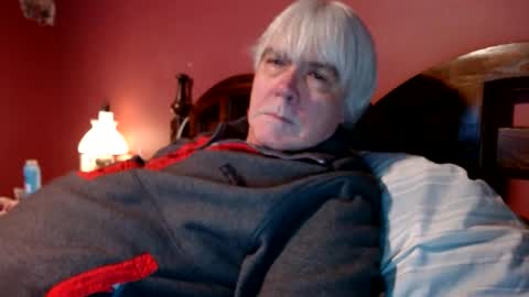 Snapshot of dug38 chatting on January 8, 2:03 pm Doug online show from January 8, 2:03 pm