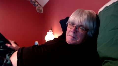 Snapshot of dug38 chatting on January 19, 2:59 pm Doug online show from January 19, 2:59 pm