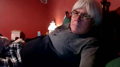 Snapshot of dug38 chatting on January 29, 2:40 am Doug online show from January 29, 2:40 am