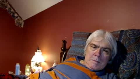 Snapshot of dug38 chatting on February 5, 2:19 am Doug online show from February 5, 2:19 am