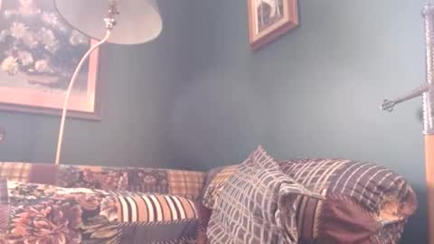 Snapshot of dug38 chatting on February 11, 9:14 pm Doug online show from February 11, 9:14 pm