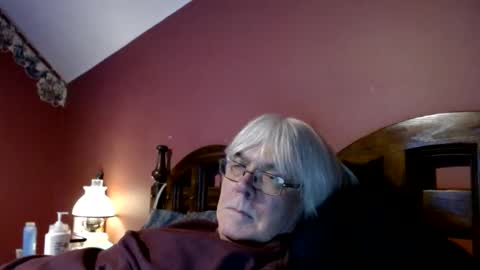 Snapshot of dug38 chatting on February 15, 2:04 am Doug online show from February 15, 2:04 am