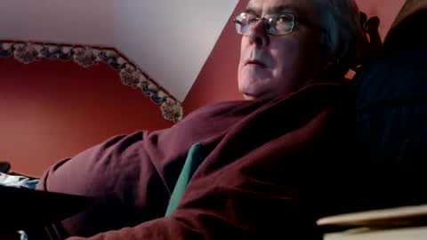 Snapshot of dug38 chatting on February 19, 11:36 pm Doug online show from February 19, 11:36 pm