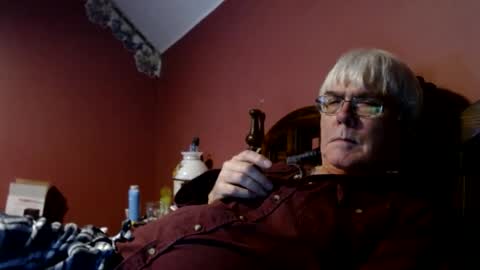 Snapshot of dug38 chatting on February 25, 1:41 am Doug online show from February 25, 1:41 am