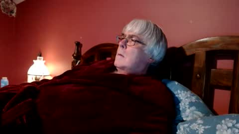 Snapshot of dug38 chatting on March 5, 9:37 pm Doug online show from March 5, 9:37 pm