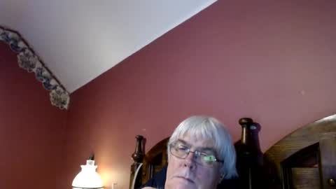 Snapshot of dug38 chatting on March 10, 5:39 pm Doug online show from March 10, 5:39 pm