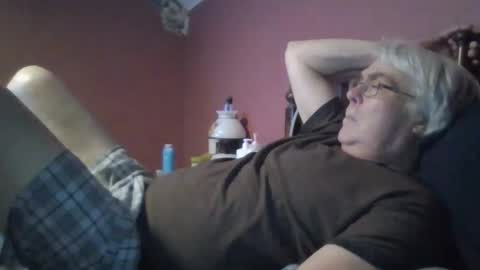 Snapshot of dug38 chatting on September 30, 12:59 am Doug online show from September 30, 12:59 am