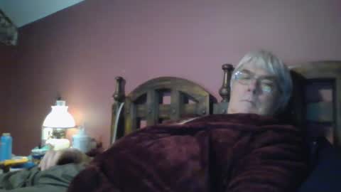 Snapshot of dug38 chatting on September 30, 1:05 pm Doug online show from September 30, 1:05 pm