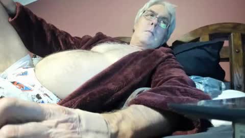 Snapshot of dug38 chatting on October 2, 1:45 am Doug online show from October 2, 1:45 am