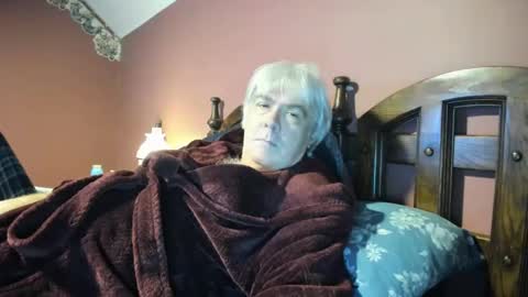 Snapshot of dug38 chatting on November 1, 1:24 pm Doug online show from November 1, 1:24 pm