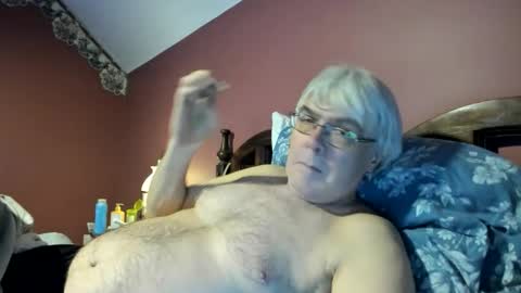 Snapshot of dug38 chatting on November 28, 2:47 am Doug online show from November 28, 2:47 am