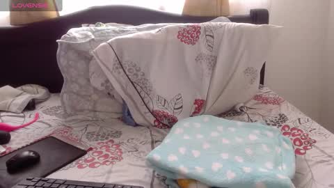 Snapshot of dulce1791 chatting on December 12, 1:17 pm dulce1791 online show from December 12, 1:17 pm