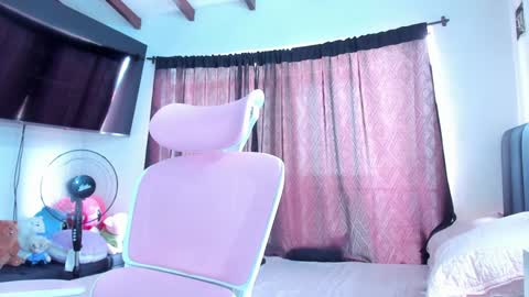 Dulce  online show from January 7, 2:19 pm