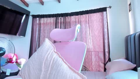 Dulce  online show from January 7, 5:20 pm