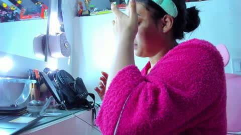 Dulce  online show from January 10, 11:11 am