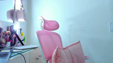 Dulce  online show from January 16, 10:34 pm