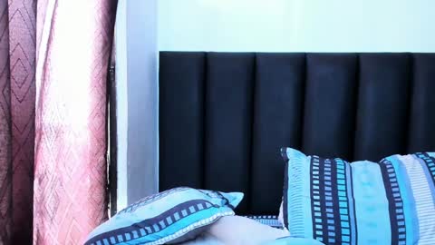 Dulce  online show from January 23, 5:10 pm