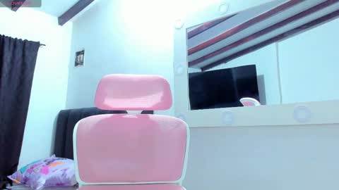 Dulce  online show from February 23, 1:24 am