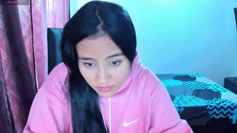 Dulce  online show from November 14, 1:10 pm