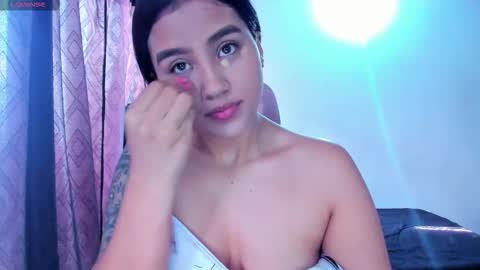 Dulce  online show from November 21, 12:37 pm