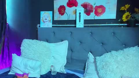 Snapshot of dulce_celeste15 chatting on January 20, 7:35 pm C E L E S T E online show from January 20, 7:35 pm