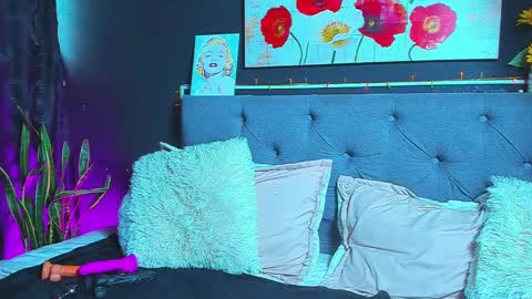 Snapshot of dulce_celeste15 chatting on January 28, 7:21 pm C E L E S T E online show from January 28, 7:21 pm