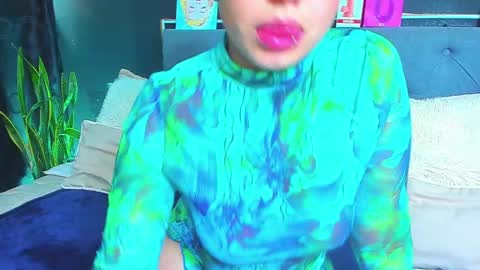 Snapshot of dulce_celeste15 chatting on February 6, 7:07 pm C E L E S T E online show from February 6, 7:07 pm