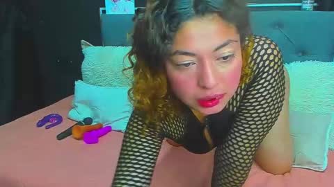 Snapshot of dulce_celeste15 chatting on March 11, 7:36 pm C E L E S T E online show from March 11, 7:36 pm